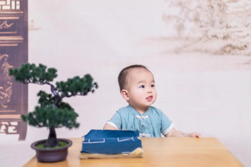 广州供卵代怀包生男孩宝宝几个月可以吃粥